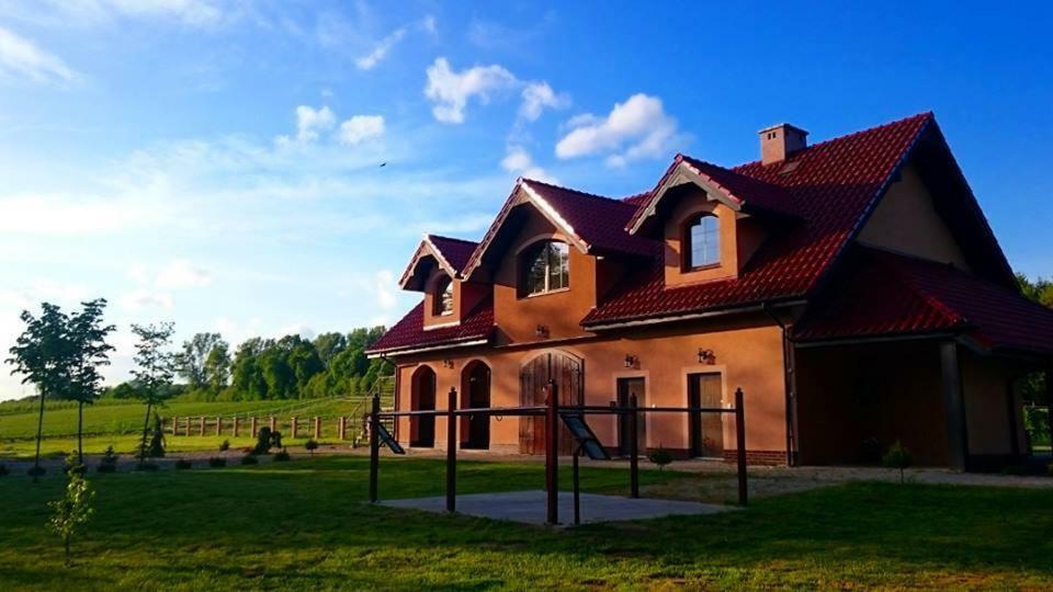 Pensjonat Enklawa Trzebnica Eksteriør bilde